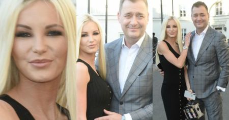 Dumny Rozenek z Roxi na ramieniu pozuje fotografom (ZDJĘCIA)