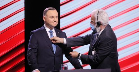 Debata prezydencka w TVP. Ekspert mowy ciała wskazuje zwycięzcę. Nie jest nim Andrzej Duda