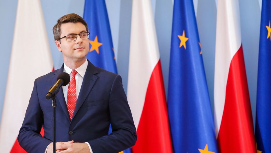 Raport ws. wyborów kopertowych. Rzecznik rządu Piotr Mueller: Wszystkie decyzje zgodne z prawem