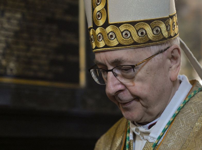 Arcybiskup Gądecki ostro o rządzie. "Drastyczne ograniczenia swobód"