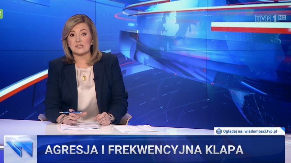 "Wiadomości" przekonywały o porażce marszu Tuska