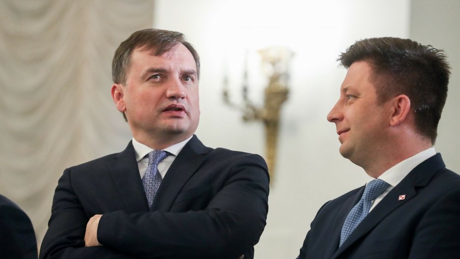PiS