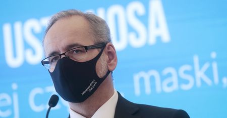 Strajk kobiet. Adam Niedzielski o protestach: patrzę z ogromnym niepokojem