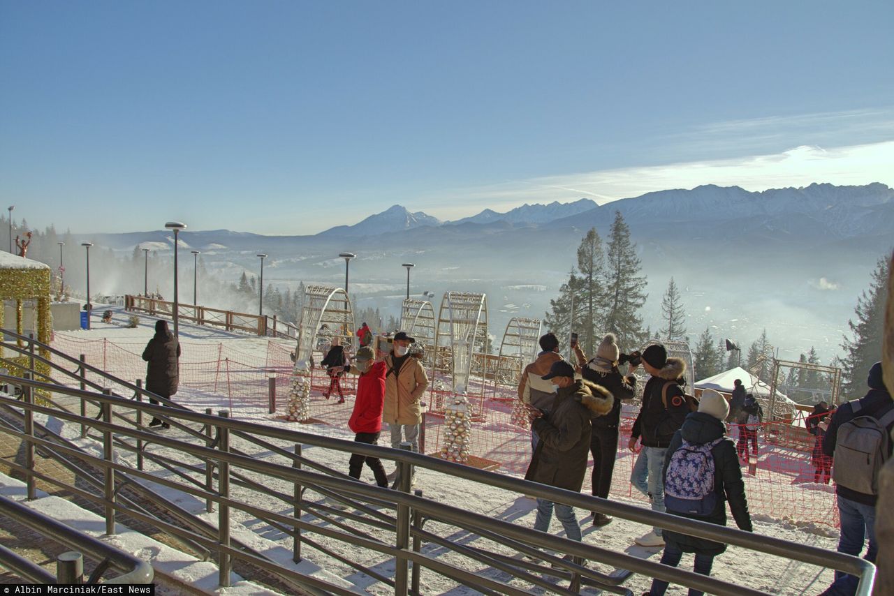 "Zakopiański smog wita" i żąda myta. Turyści płacą. Prawnicy: to nielegalne
