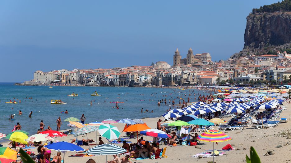 Tanimi liniami dolecimy także w typowo wakacyjne miejsca