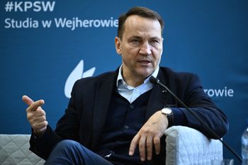 Kto wygrywa wojnę? Radosław Sikorski nie ma wątpliwości