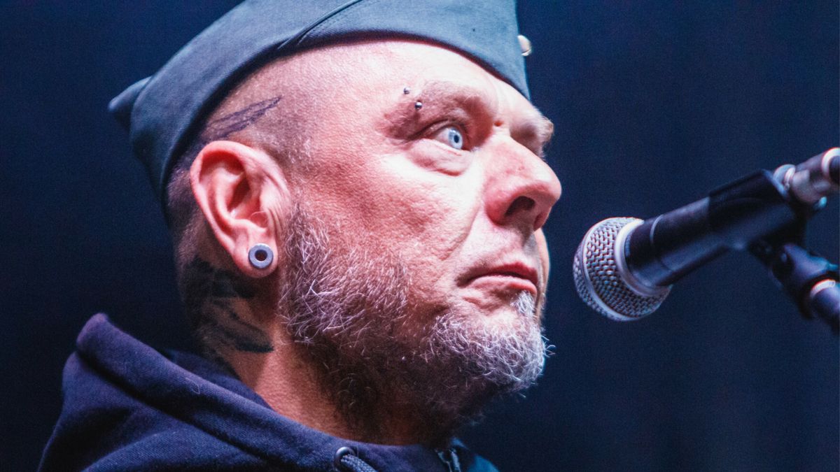 Tomasz "Lipa" Lipnicki złości się na facebookowych fanów