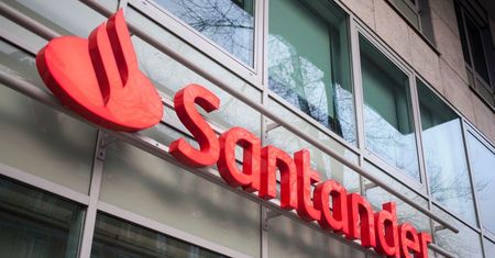 Podszywają się pod Santander. Uważaj na taką wiadomość