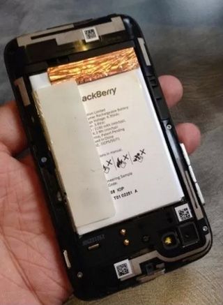 W skrócie: budżetowy Huawei Y300 już w Polsce, nowe urządzenia Asusa, zapłać komórką za PKS 2
