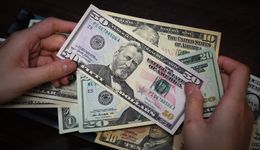 Co ze złotym po atakach na Bliskim Wschodzie? Emocje już nie sięgają zenitu, ale dolar wciąż mocny
