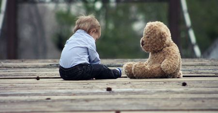 Opiekunka molestowała podopieczne. Dziewczynki miały po kilka lat