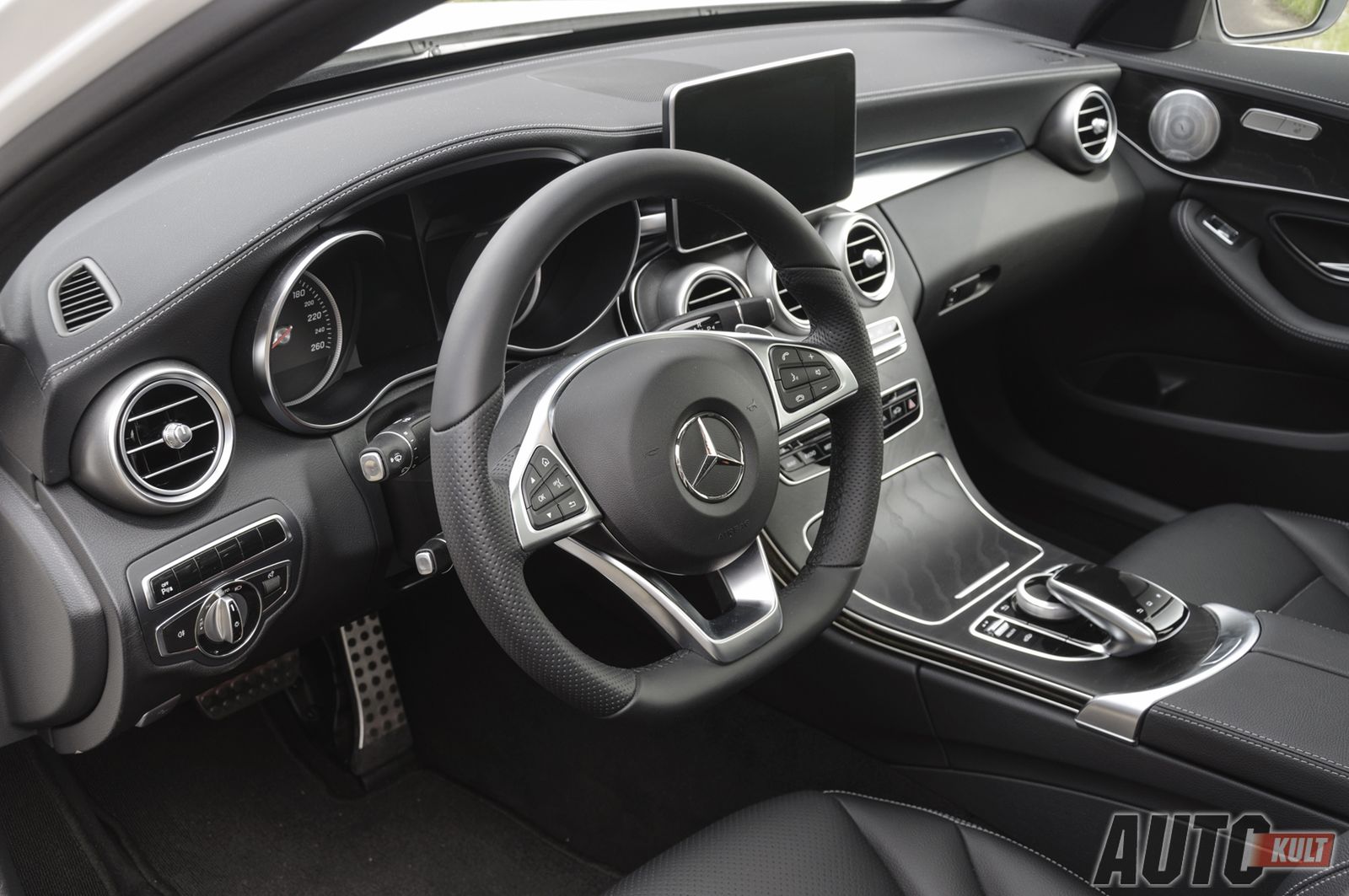 Mercedes-Benz Klasy C 250 BlueTEC AMG - test [galeria zdjęć] 14