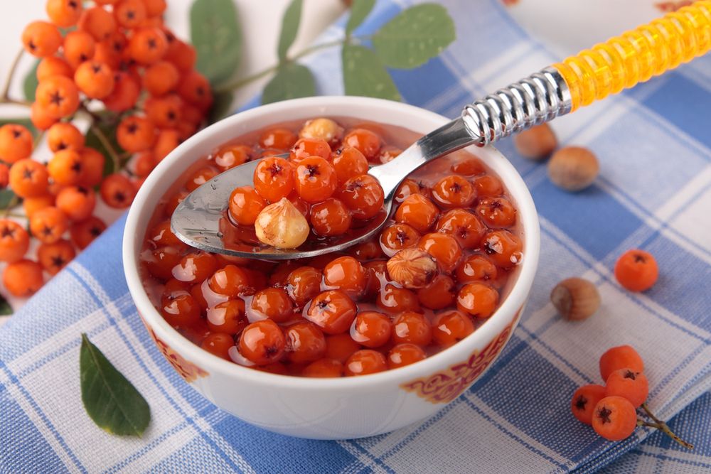 Z jarzębiny możemy zrobić przetwory