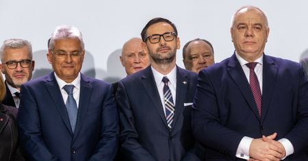 Kontrowersje wokół ogłoszenia o przetargu w Rafinerii Gdańskiej. "Forma nie do przyjęcia"