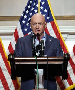 Pentagon zdegraduje byłego astronautę NASA. "Podżeganie do buntu"