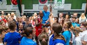 Konin: Ponad 120 uczniów szkół trenowało z Michaelem Hicksem