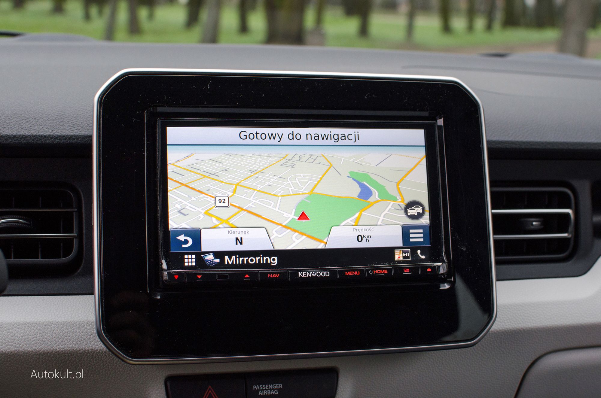 Jeżeli kupować Ignisa to przynajmniej w wersji Premium. Do Elegance dostaniecie m.in. nawigację Garmin, pakiet systemów bezpieczeństwa czy diodowe reflektory