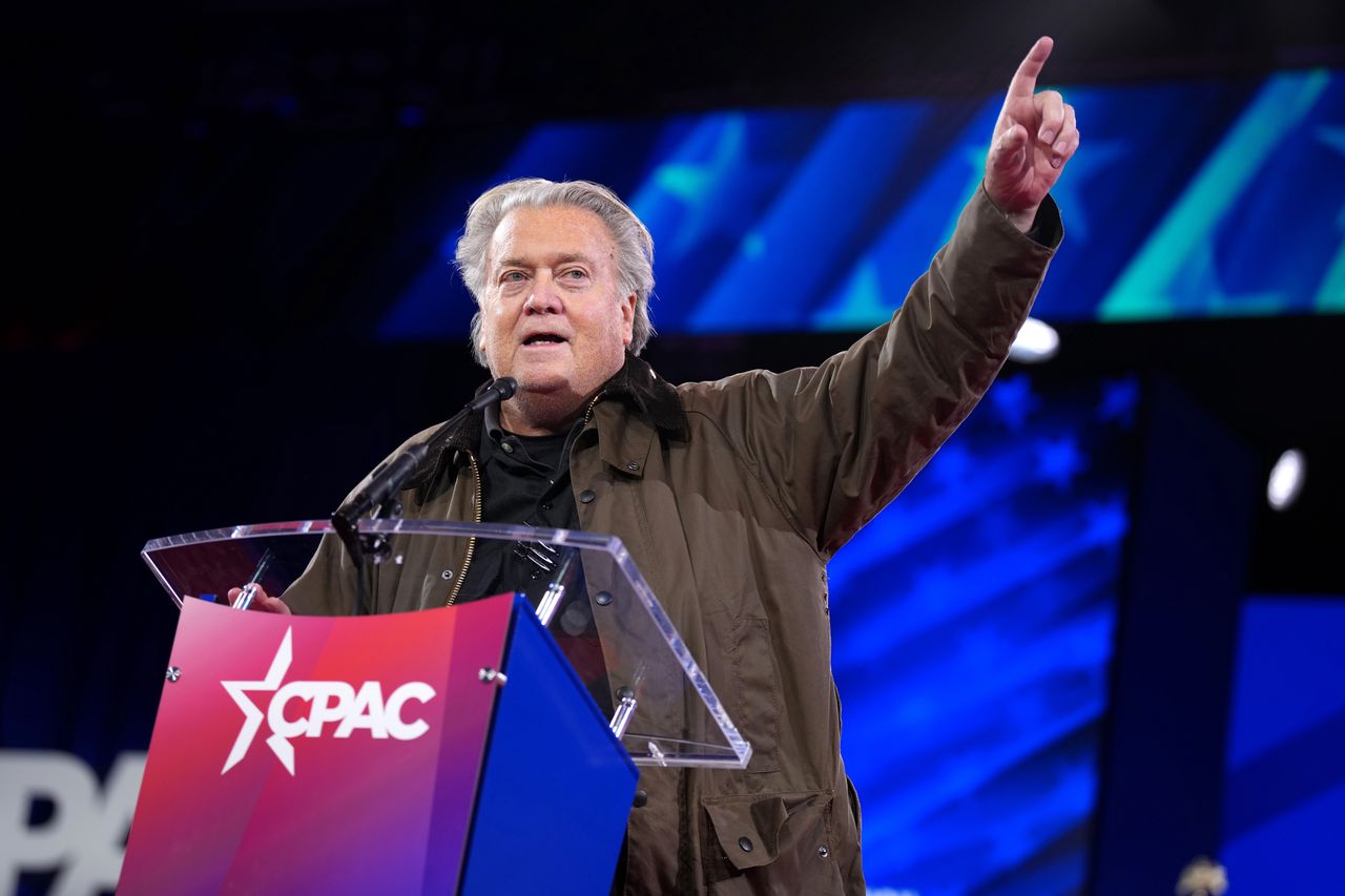 Bannon calls Musk "illegal alien," demands deportation