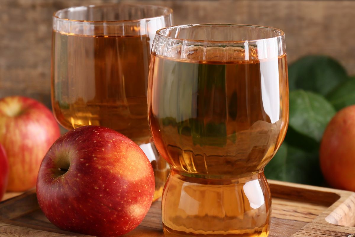 Można wypić lub dodać do sałatki. Wspiera trawienie i dodaje rześkości