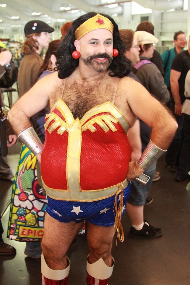 Niezwykłe przebrania uczestników konwentu Comic-Con 2011 32