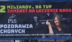 Środkowy palec Joanny Lichockiej na billboardach. Umorzono proces karny