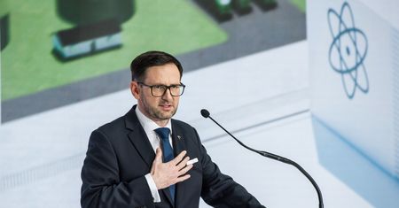 Kaczyński postawił na złego konia? Fatalny wynik Obajtka