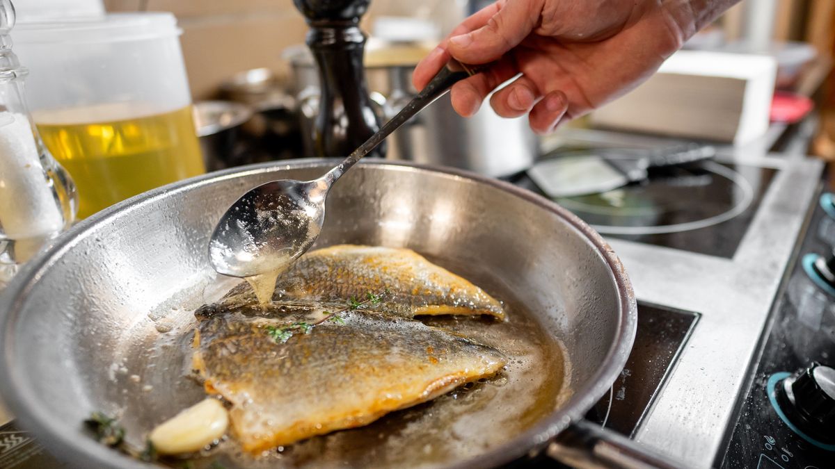 Ryba wprost z patelni zawsze smakuje