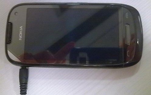Nokia C7 z aparatem 8 Mpix na zdjęciach