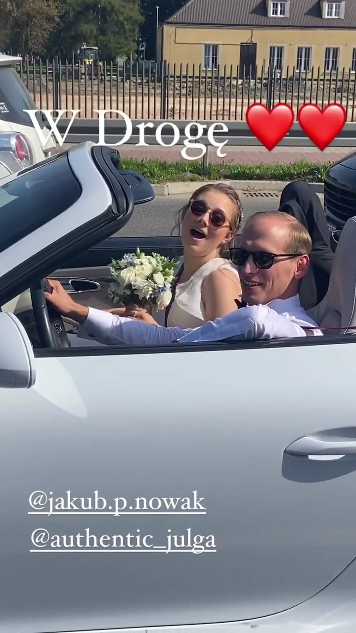 Julia Królikowska z mężem przejeżdżają na czerwonym świetle