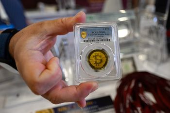 Nerwowość na rynku krypto. Bitcoin najniżej od tygodni