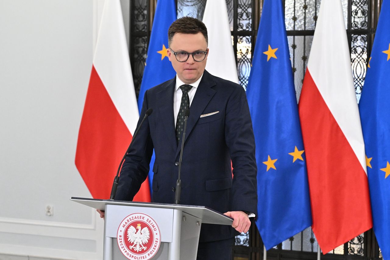 Hołownia o "pożyczkach dla powodzian". Zapowiada konsekwencje