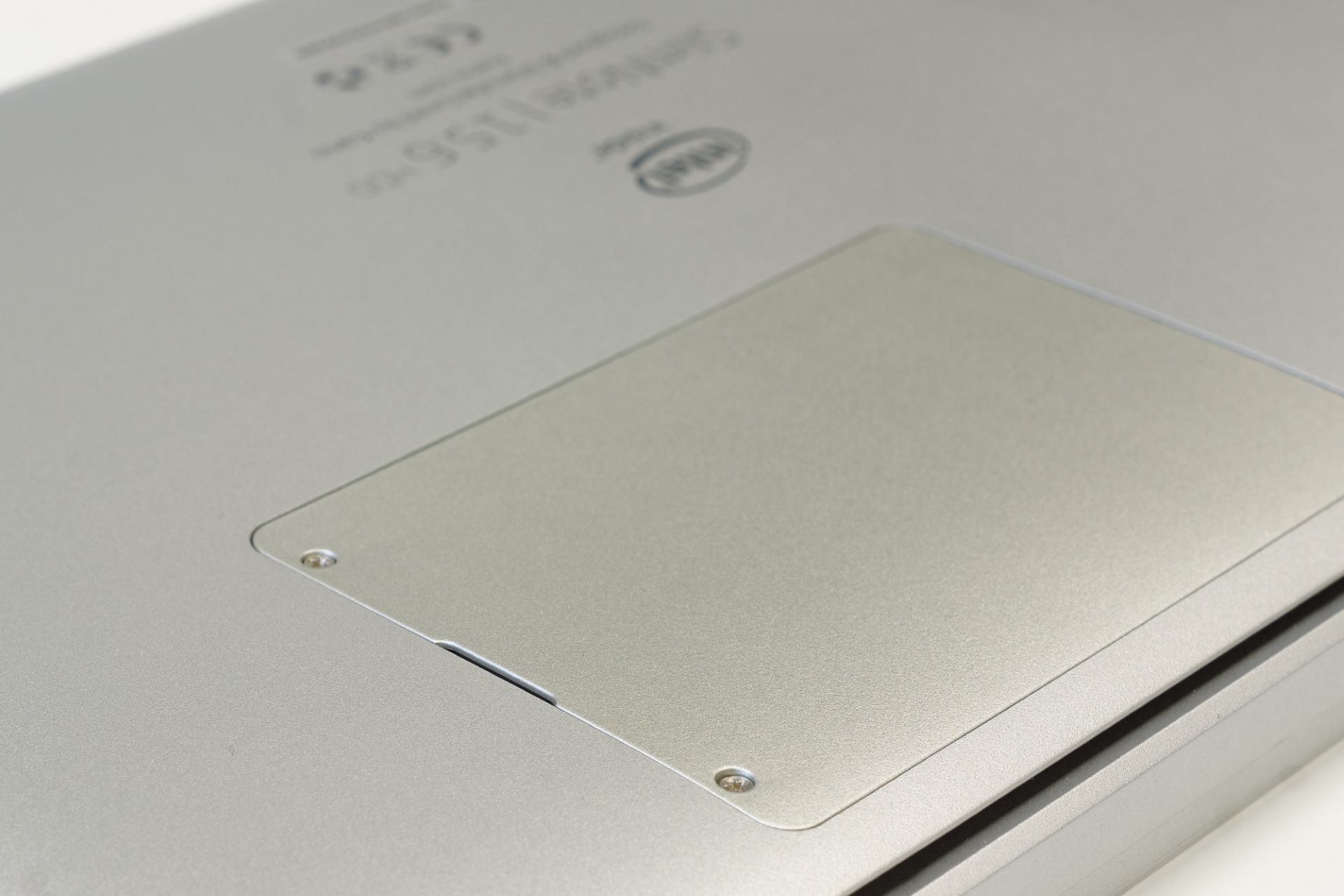 Recenzja Kiano SlimNote 15.6 HDD z talerzowym dyskiem 500 GB 4