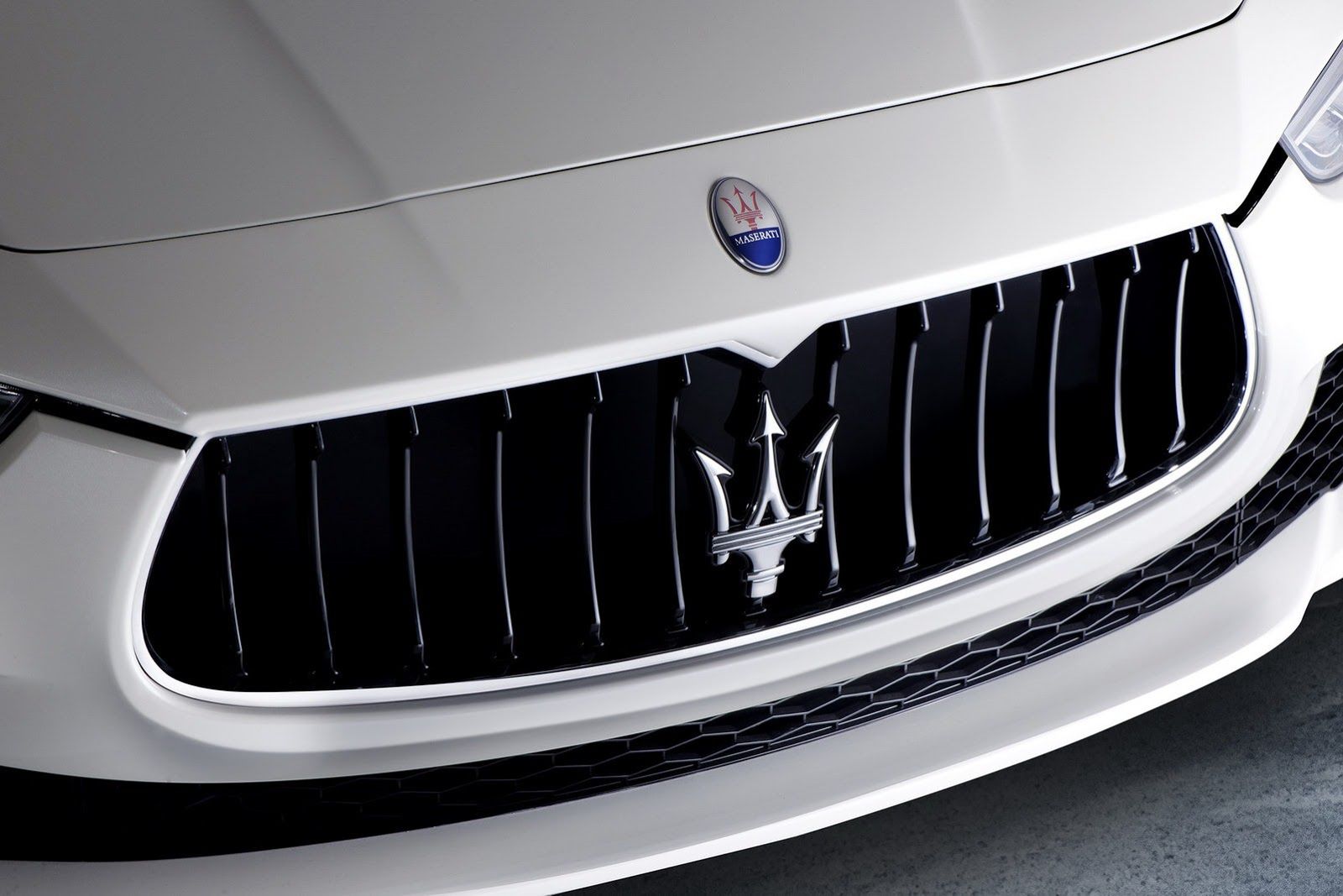 2014 Maserati Ghibli - Włosi wiedzą, co to piękno [galeria] 58