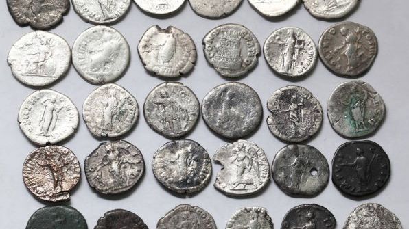 Srebrne denary - zdjęcie ilustracyjne