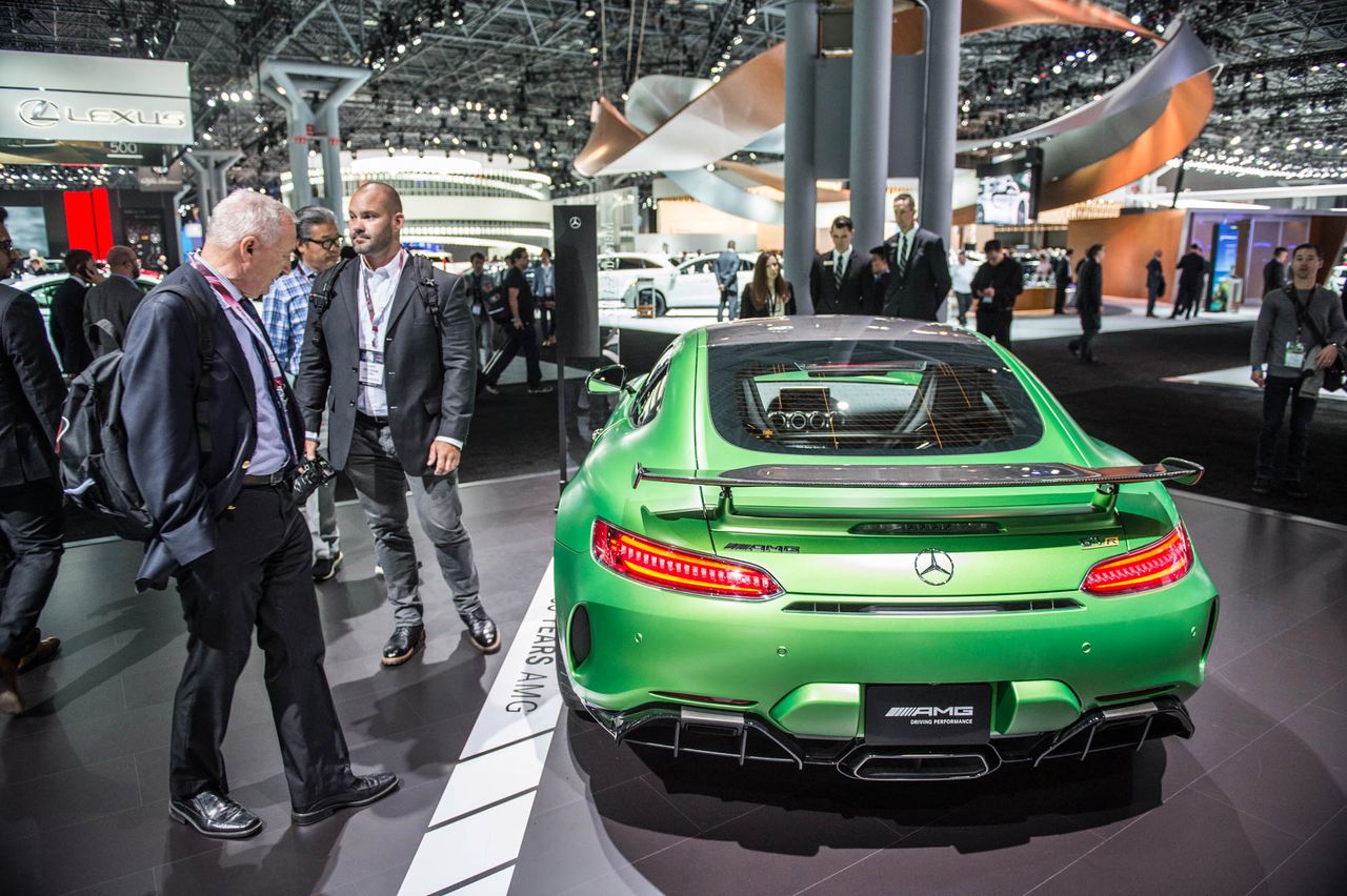 Mercedes AMG GT R