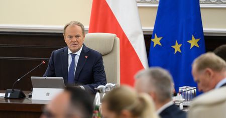 Premier przedłużył obowiązywanie stopni alarmowych. Padła data