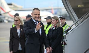 Karol Nawrocki podpisał ustawę o paliwach lotniczych. Wdroży unijne wymogi