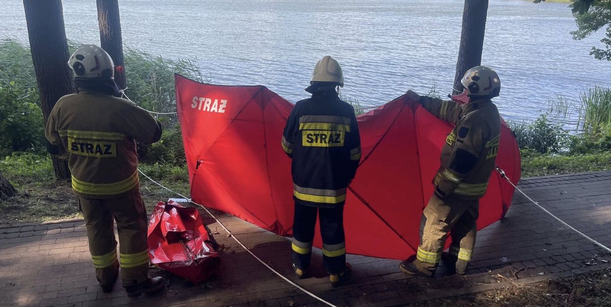 Tragedia w kujawsko-pomorskim. Strażacy wyłowili ciało kobiety