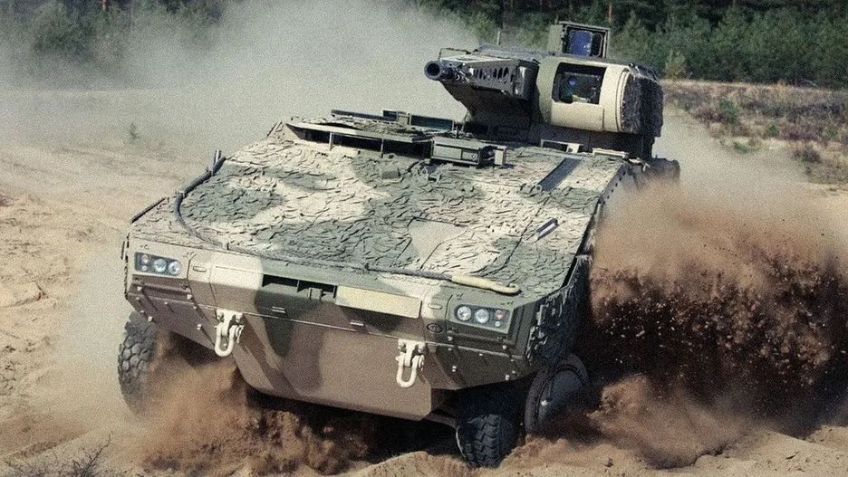 Boxer z wieżą RCT30