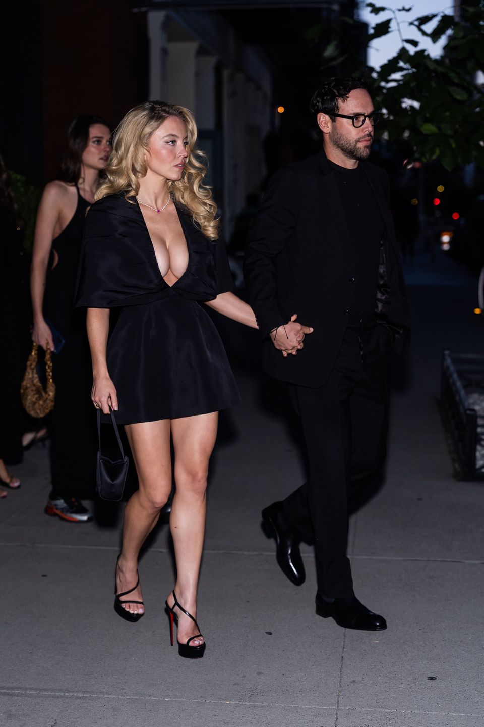 Sydney Sweeney maszeruje na kolację ze Scooterem Braunem