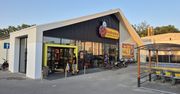Łódź: Jak pracują sklepy w długi weekend 15 sierpnia? Biedronka wydłuża godziny otwarcia swoich supermarketów w tygodniu przed 15.08.2025