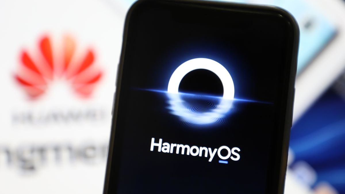 YICHANG, CHINA - JUNE 10, 2021 - HarmonyOS2 is installed on a mobile phone, Yichang, Hubei Province, China, June 10, 2021. With more than 10 million HarmonyOS2 upgrades in seven days, Huawei is on track to meet its internal target of 300 million devices by the end of this year. (Photo credit should read Costfoto/Barcroft Media via Getty Images)