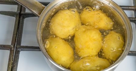 6 pomysłów na resztki ugotowanych ziemniaków