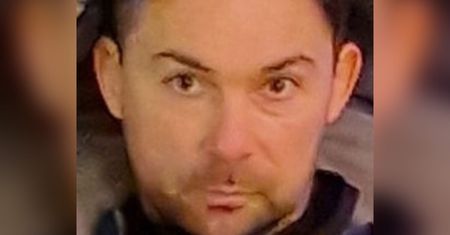 Wyszedł z domu i zaginął. Czy widziałeś tego mężczyznę? Policja prosi o pomoc