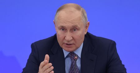 Putin żąda rozwiązania problemów z paliwem. "To kura znosząca złote jajka"