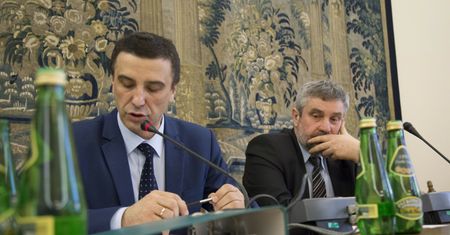 Powstanie nowa partia na prawicy? Jakubiak reaguje śmiechem
