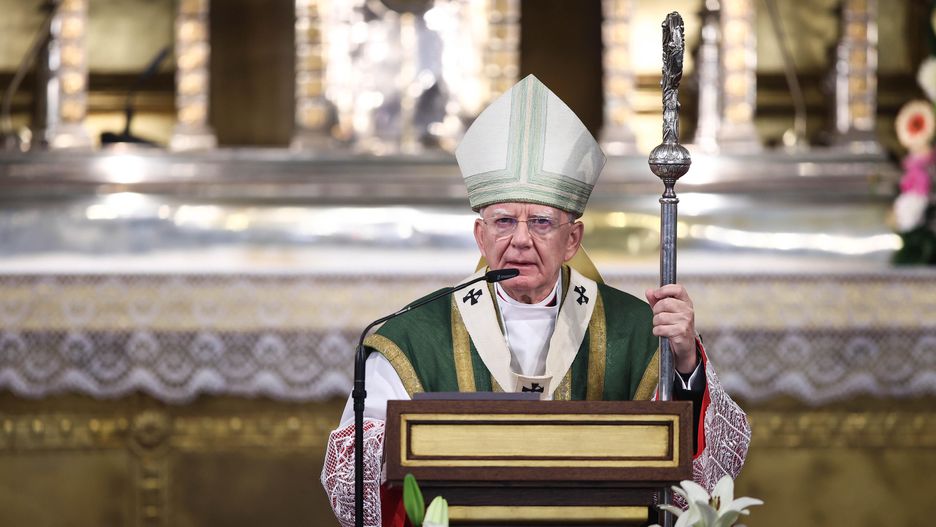 Abp Jędraszewski znów szokuje. Mówi o "przemyśle produkującym dzieci"