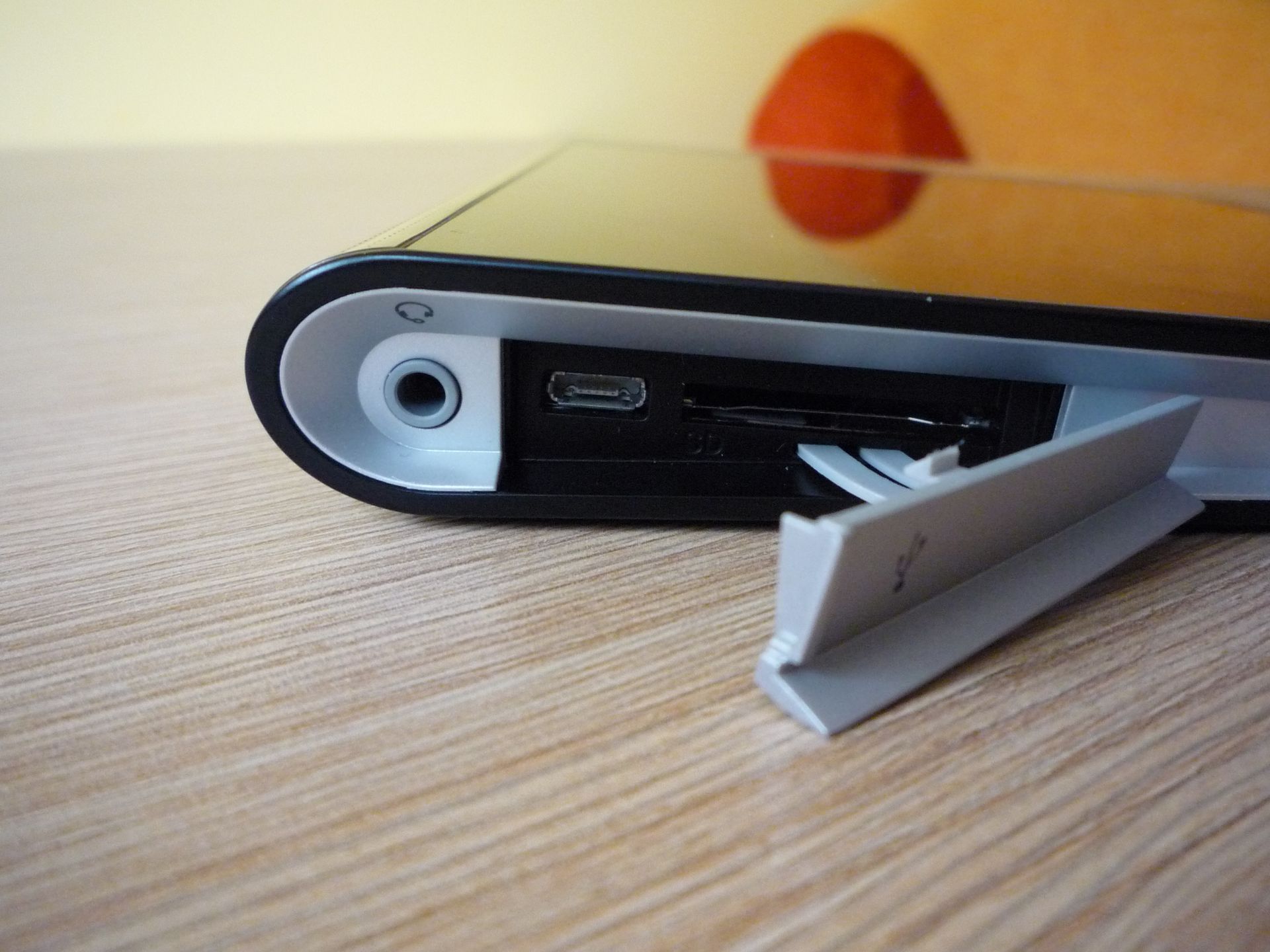 Sony Tablet S - indywidualista z japońskim rodowodem [test] 7