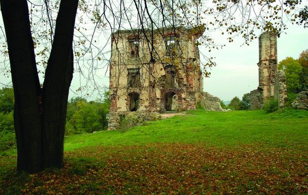 Bodzentyn. Dymarki Świętokrzyskie. Atrakcje