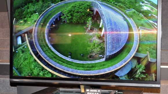 Toshiba REGZA 55X3 - bezokularowe 3D QFHD 1